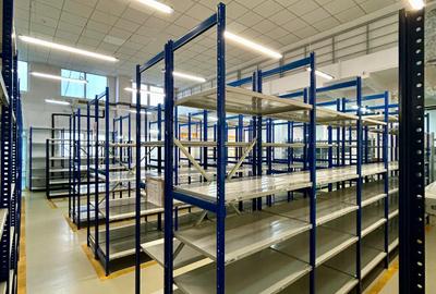 Spațiu industrial, 320 mp în Vest