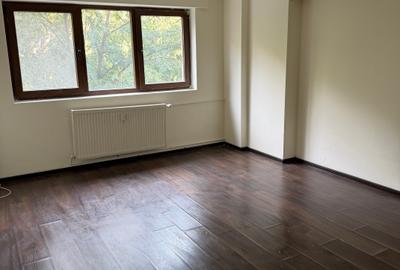 De Vanzare Apartament 4 Camere - Bld Uniri cu Fantani** - 1