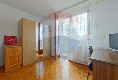 2 camere, Horea, Facultatea de Litere - 4