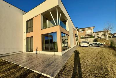 Casă individuală cu 4 camere în Iris