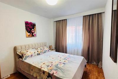 4 camere decomandat - 81 mp -  2 bai - Calea Mosilor - 9