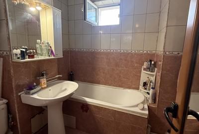 APARTAMENT 3 CAMERE DE VANZARE MAZEPA 2 - 4