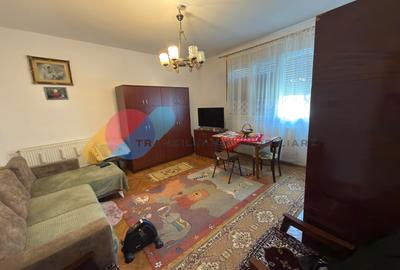 Casă individuală cu 5 camere în Dâmbul Rotund