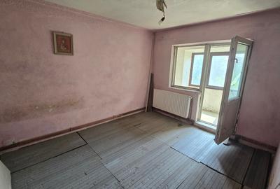 Apartament 2 camere de vanzare, etajul 3,  ultracental Focsani - 3