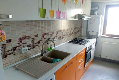 Apartament cu doua camere, decomandat - Bd. Unirii, scoala nr. 10 - 3