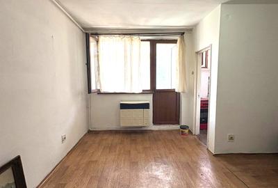Garsoniera 30mp etaj 1 zona buna Pret 34.000eur neg - 1