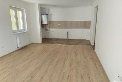 APARTAMENT 2 CAMERE IN TRACTORUL, LA 500 M DE CORESI MALL - 3