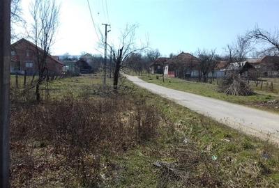 Teren Construcții intravilan de 2800 mp, în Almaș