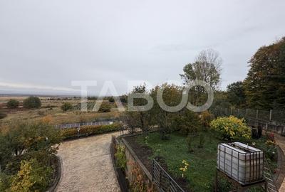 Casa cu potential de investitie 7 camere foisor 4 bazine de pesti - 15