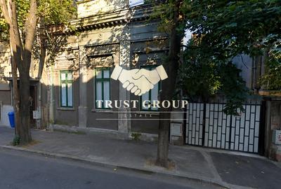Casă individuală cu 4 camere în Ultracentral