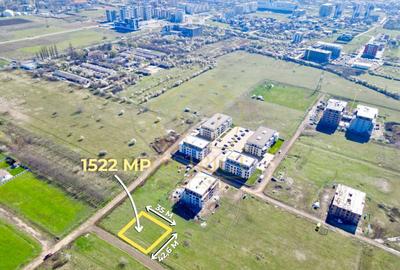 Teren intravilan locuinte colective 1522mp | Torontalului - 1