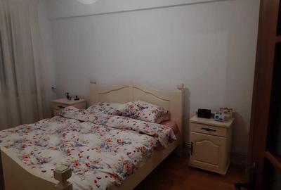 Apartament cu 3 camere decomandat, mobilat în Păcurari