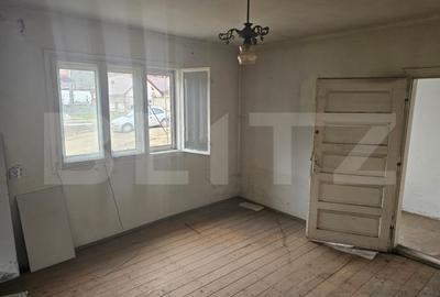 Casă individuală cu 3 camere în Mihoești