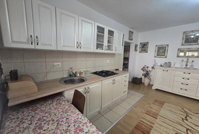De vanzare Apartament cu 2 dormitoare situat in zona Cetate, - 4