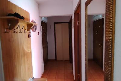 3 CAMERE Cantemir, lângă întrarea la metrou Tineretului - 9