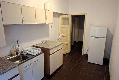 Apartament modest cu 2 camere de închiriat, la demisol - Cotroceni - comision 0% - 8