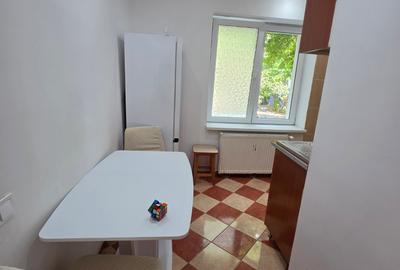 Berceni, Oltenitei, chiar pe Anton Bacalbasa, renovata, mobilata si utilata - 12