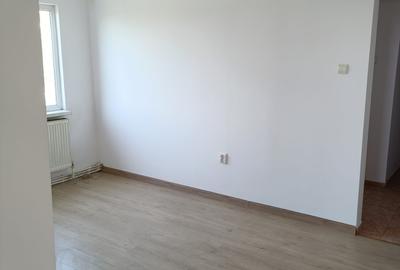 Vanzare 2 camere -Imobiliare MAXICONFORT - 1