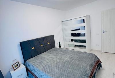 Apartament cu 2 camere decomandat, mobilat în Apărătorii Patriei