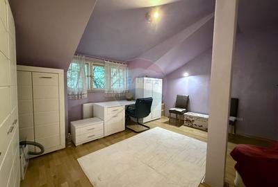 Apartament cu 3 camere decomandat, mobilat în Andrei Mureșanu