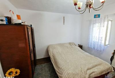 Casa si teren Zanesti - 3