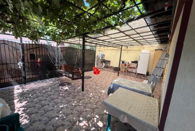 Casă individuală cu 4 camere în Palas