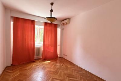 4 camere Bulevardul Unirii -  Parcare in proprietate - 5 min.  Metrou - 10