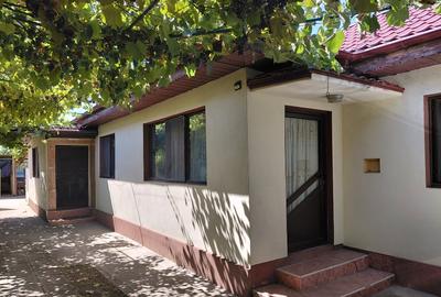 Casă individuală cu 3 camere în Blejoi