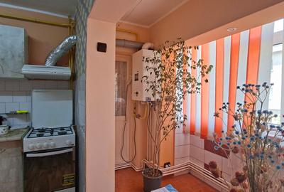 Apartament 3 camere, 77 mp, etaj 3, bloc 1990 – Blocurile S, zona I.F.R. - 6