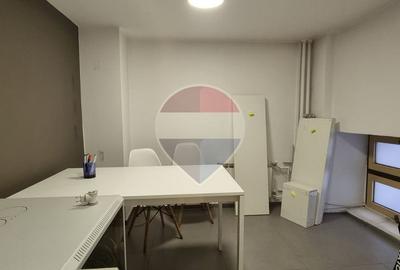 Spațiu comercial de închiriat 143mp în zona 1 Mai - 13