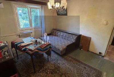 Apartament cu 2 camere semidecomandat în Berceni