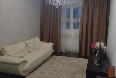 Apartament cu 4 camere semidecomandat, mobilat în Sălăjan