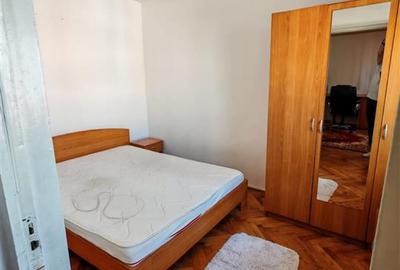 Apartament cu 2 camere nedecomandat în Podu Roș