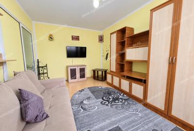Apartament cu 2 camere, decomandat, Micro 21, etajul 2 – La cheie! - 3