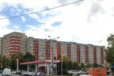 Lacul Tei,stradal,Teiul Doamnei vav Parc Tei - 1