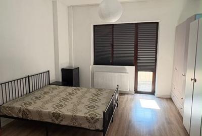 Apartament cu 3 camere în Calea Victoriei