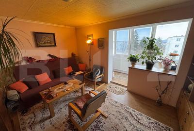 Apartament cu 3 camere decomandat, mobilat în Dâmbu Pietros