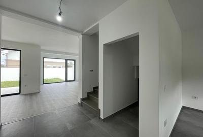 Duplex 4 camere central - Mosnita Veche - 3