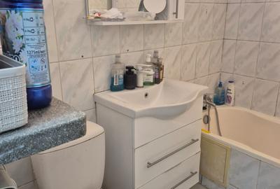 Apartament 3 camere, etajul 2, 78mp, 2 balcoane, bloc interbelic - 4