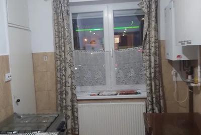 Apartament 2 camere decomandate Hipodrom 3 - 5