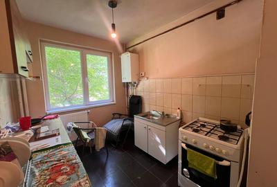 Apartament 4 camere-etaj 1-90 mp-Podu Ros-sens giratoriu - 2