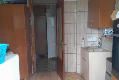 Apartament 3 camere 2 bai bloc 1980 zona Drumul Taberei - 2