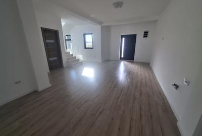 Vila individuala SUPERBA Tunari, ZONA BUNA, TOATE utilitatile - 6