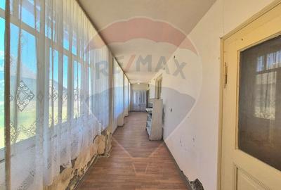 Casă / Vilă cu 3 camere de vânzare în zona Central - 7