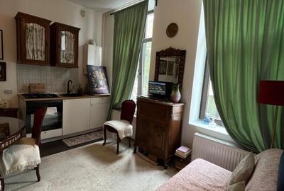 Apartament cu 3 camere decomandat în Cișmigiu