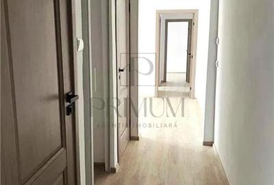Apartament cu 4 camere semidecomandat în Dacia