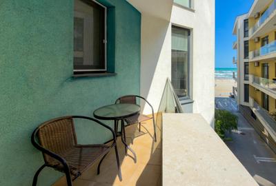 Prima linie la Plaja, apartament decomandat 2 camere , 2 balcoane - Mamaia Nord - 11