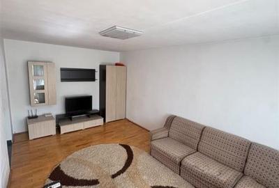 Apartament cu 2 camere decomandat, mobilat în Nicolina