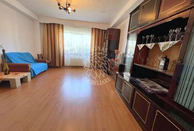 Casă individuală cu 7 camere în Central