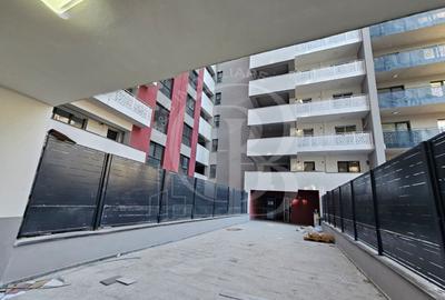 Apartament cu 4 camere decomandat în Theodor Pallady